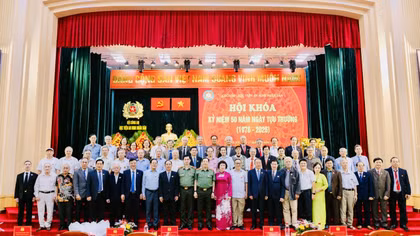 Xúc động cuộc hội ngộ sau nửa thế kỷ của khóa D8 – Học viện An ninh nhân dân