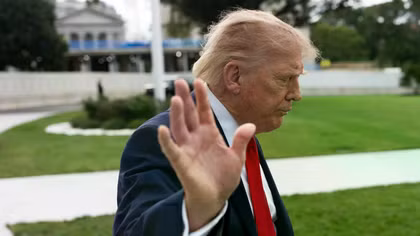 Tổng thống Trump lên tiếng về thông tin ra điều kiện nới trừng phạt Iran