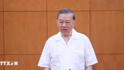 Không để xã hội giàu lên về vật chất nhưng nghèo đi về văn hóa, đạo đức và các giá trị nhân văn