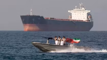 Thấy gì từ học thuyết quân sự “tiến công và bất đối xứng” mới của Iran?
