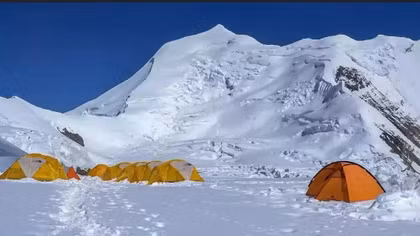 Lở tuyết tại Nepal khiến ít nhất 15 người thiệt mạng