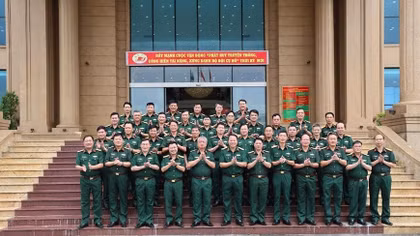 Tập thể lãnh đạo Binh đoàn 12 luôn đoàn kết, xây dựng Đảng bộ trong sạch, vững mạnh, nâng cao năng lực lãnh đạo và sức chiến đấu của tổ chức đảng và đảng viên, tô thắm thêm truyền thống Bộ đội Cụ Hồ.