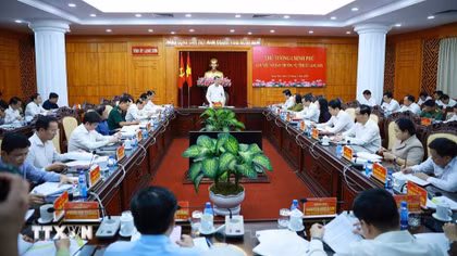 Thủ tướng Lê Minh Hưng làm việc với Ban Thường vụ Tỉnh ủy Lạng Sơn về thực hiện nhiệm vụ phát triển kinh tế-xã hội.