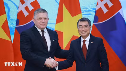 Điện mừng kỷ niệm ngày Quốc khánh Cộng hòa Slovakia
