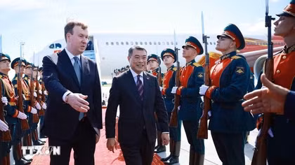 Thủ tướng Lê Minh Hưng đến Kazan dự Hội nghị Cấp cao kỷ niệm 35 năm quan hệ ASEAN-Nga