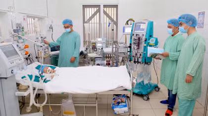Giữ niềm tin vào đội ngũ thầy thuốc