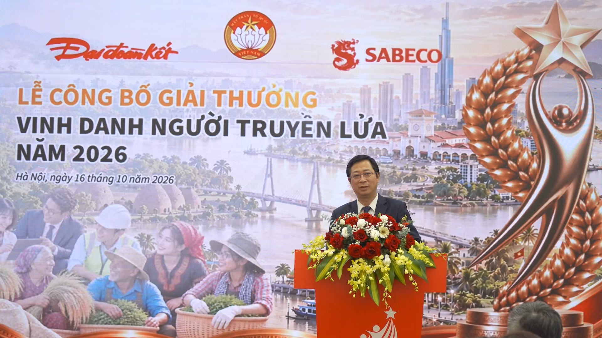 Đồng chí Cao Xuân Thạo, Phó Chủ tịch Ủy ban Trung ương MTTQ Việt Nam phát biểu tại buổi lễ.