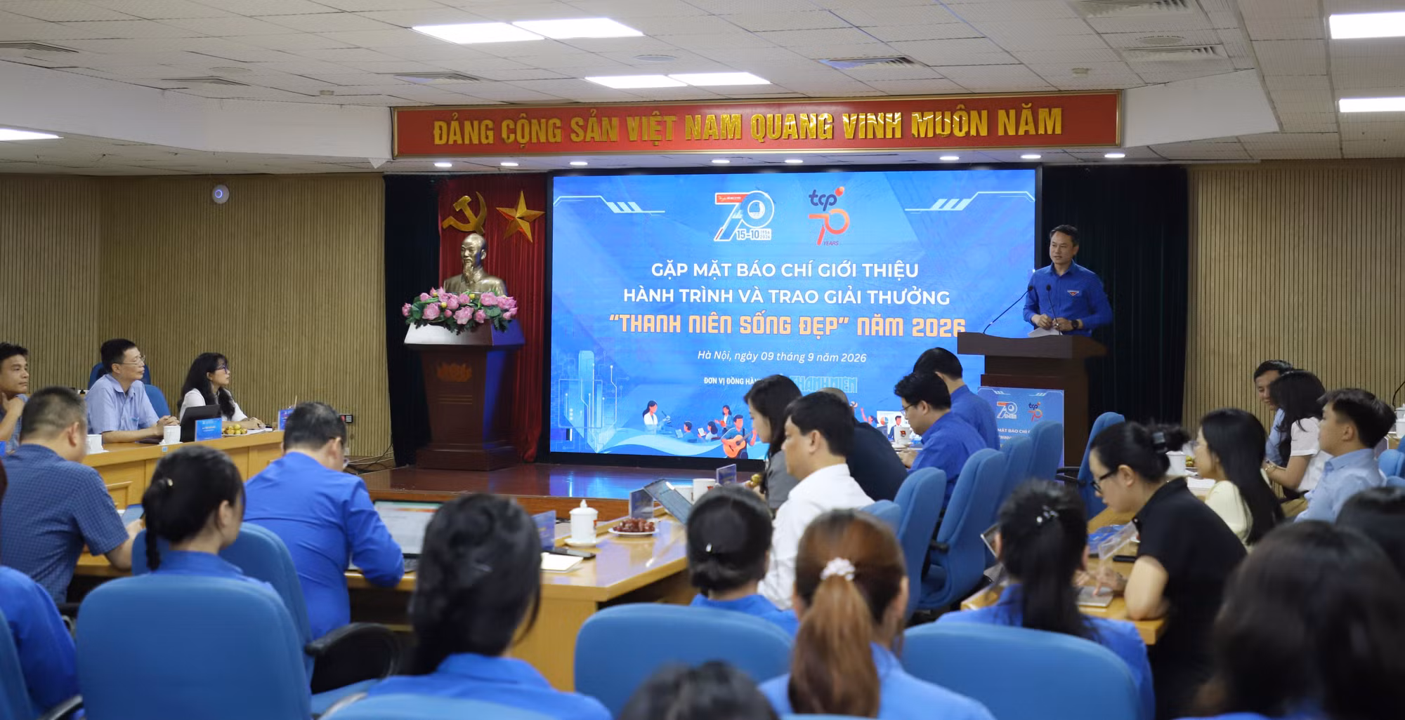 thanh-nien-1.jpg