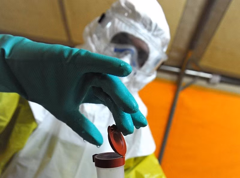 ebola.jpg