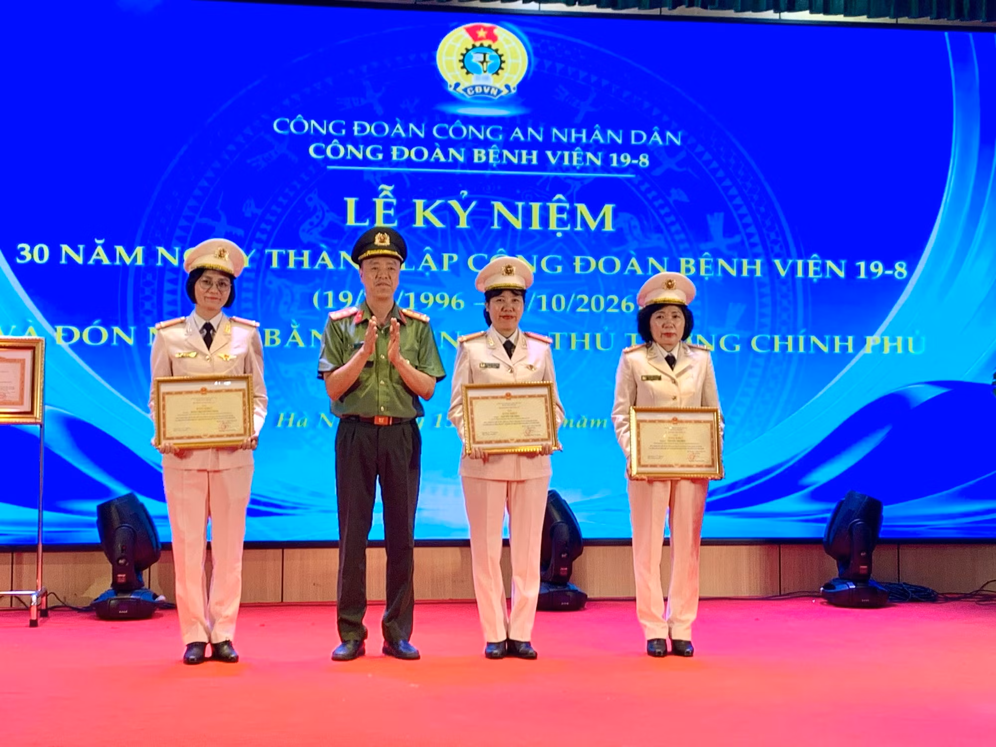 cong-doan-4021.jpg