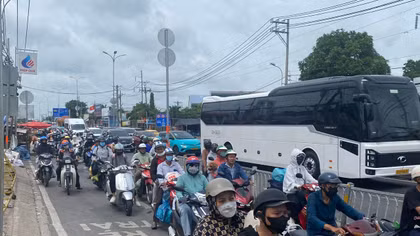 Giao thông bắt đầu tăng nhiệt ngày cuối kỳ nghỉ lễ Quốc khánh