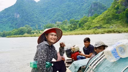 Tiếng máy thuyền giữa đại ngàn