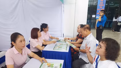 Thấy gì từ ngày hội việc làm đầu tiên dành cho người cao tuổi? 