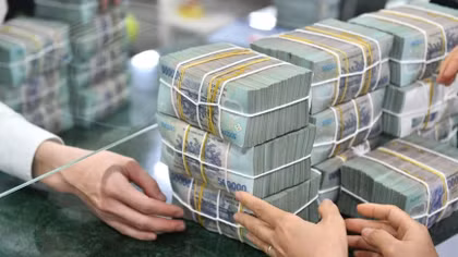 Kiểm tra ngân hàng tăng lãi suất, xử lý nghiêm vi phạm