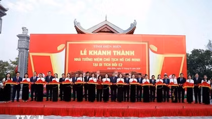 Lễ khánh thành Nhà tưởng niệm Chủ tịch Hồ Chí Minh tại Di tích Đồi E2