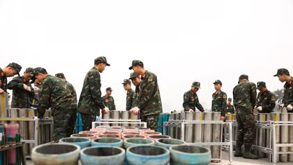 Cận cảnh trận địa pháo hoa quy mô lớn chào mừng Đại hội Đảng