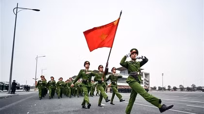 Công an TP Hà Nội luyện quân sẵn sàng cho Lễ xuất quân bảo vệ Đại hội Đảng