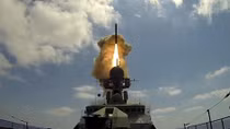 Nga hé lộ lý do điều 10 tàu chiến ra biển Syria giữa lúc căng thẳng