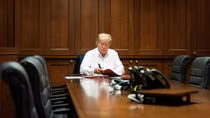 (NÓNG TUẦN QUA) Tổng thống Trump nhiễm COVID-19, hơn 3.600 người chết vì chiến sự Azerbaijan-Armenia