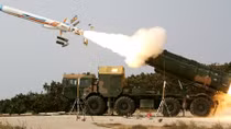 Tên lửa Tomahawk: Sứ giả chiến tranh lợi hại của Mỹ