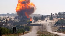 Phiến quân đánh bom đoàn xe Nga ở Syria