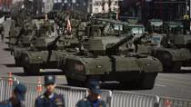 Xe tăng, tên lửa rầm rộ đổ về thủ đô Moscow chuẩn bị duyệt binh