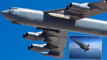 Oanh tạc cơ B-52 Mỹ đánh rơi tên lửa siêu vượt âm