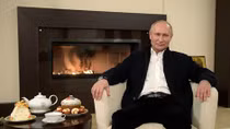 Hé lộ cách Putin được bảo vệ trước mối nguy COVID-19