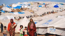 Trại tị nạn Syria trúng tên lửa, 40 dân thường thương vong