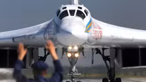 Mỹ khó chịu ra mặt với Nga vụ điều siêu oanh tạc cơ Tu-160 đến Venezuela