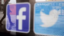 Nga ra dự luật có thể cấm Facebook, YouTube