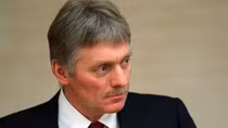 Phát ngôn viên Kremlin nhiễm COVID-19 dù... đeo thẻ chống virus