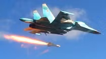 Tàu chiến nổ tan tành sau khi trúng tên lửa từ siêu tiêm kích bom Su-34 Nga