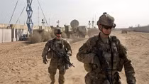 Lực lượng Mỹ ở Iraq bị dội pháo sau động thái "lạ" của NATO