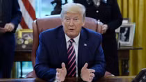 Ông Trump gây bão vì đề xuất “tiêm chất khử trùng” vào người để diệt COVID-19