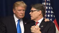 Hé lộ người đứng sau cuộc điện đàm khiến ông Trump có nguy cơ bị luận tội