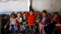 Hơn 1 triệu người tị nạn Syria đổ dồn về khu vực căn cứ không quân Nga