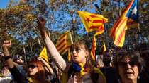 Madrid giải tán chính quyền Catalonia, Tây Ban Nha trải qua ngày tồi tệ lịch sử