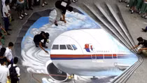 Vụ MH-370: Loé tia hi vọng mong manh cho gia đình các nạn nhân