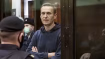Tòa án Nga bác đơn kháng cáo, nhưng rút ngắn hạn tù của Navalny