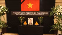 Người Việt ở nước ngoài và bạn bè quốc tế viếng nguyên Thủ tướng Phan Văn Khải