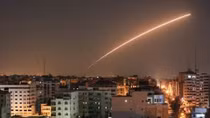 Israel hứng "bão" rocket từ Dải Gaza sau thoả thuận lịch sử