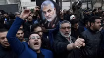 (NÓNG TUẦN QUA) Mỹ-Iran bên bờ vực chiến tranh sau bước đi của ông Trump