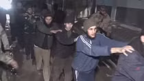 Phiến quân Đông Ghouta buông vũ khí, đầu hàng quân đội Syria