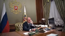 Tổng thống Putin hối thúc Armenia-Azerbaijan dừng giao tranh
