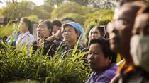 Người Thái đếm từng phút ngóng tin giải cứu 5 thành viên cuối cùng đội bóng nhí