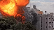 Người Palestine ở Dải Gaza khốn khổ giữa hai làn đạn
