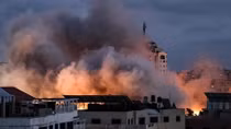 Israel không kích Gaza