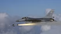 Mỹ bất ngờ công khai chi tiết vụ bắn hạ Su-22 của Syria 
