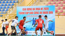Những khoảnh khắc ấn tượng nhất loạt trận Tứ kết Giải bóng đá tranh Cup Báo CAND